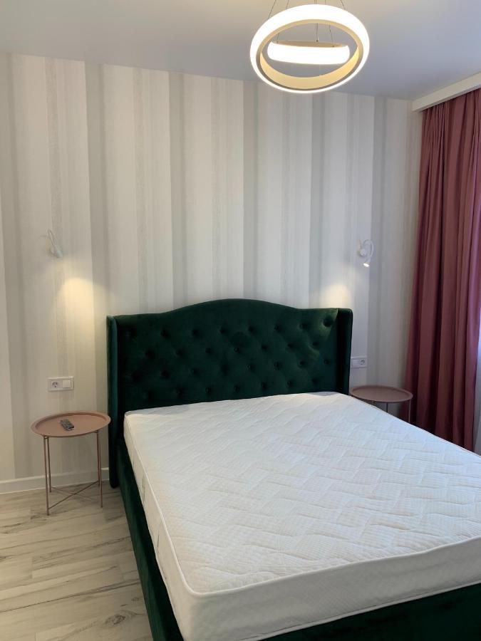 Sunny Apartment 5 Odessa Luaran gambar